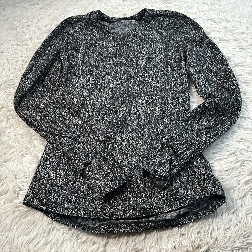 Lululemon Extra Mile Long Sleeve Running Luon Suited Jacquard Black White